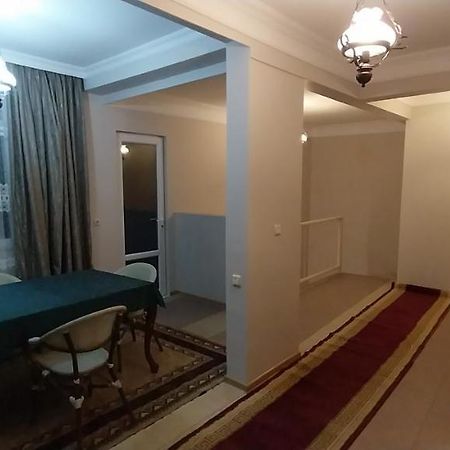Hostel Gomani Batumi Luaran gambar