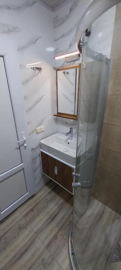 Hostel Gomani Batumi Luaran gambar