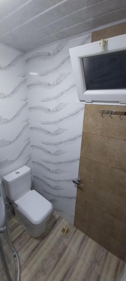 Hostel Gomani Batumi Luaran gambar