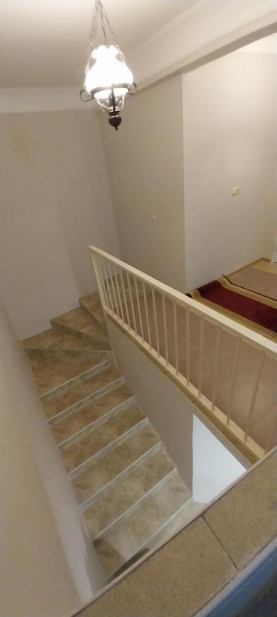 Hostel Gomani Batumi Luaran gambar