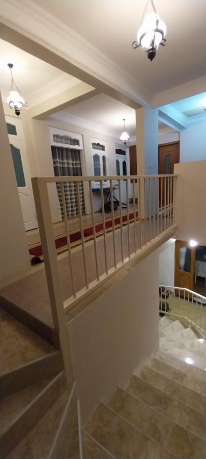 Hostel Gomani Batumi Luaran gambar