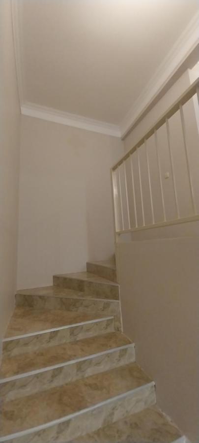 Hostel Gomani Batumi Luaran gambar